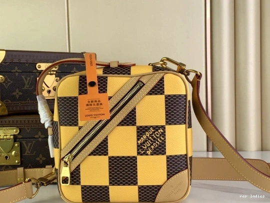 Cheap Messenger-24*24*8CM Chess VUITTON LOUIS 0809